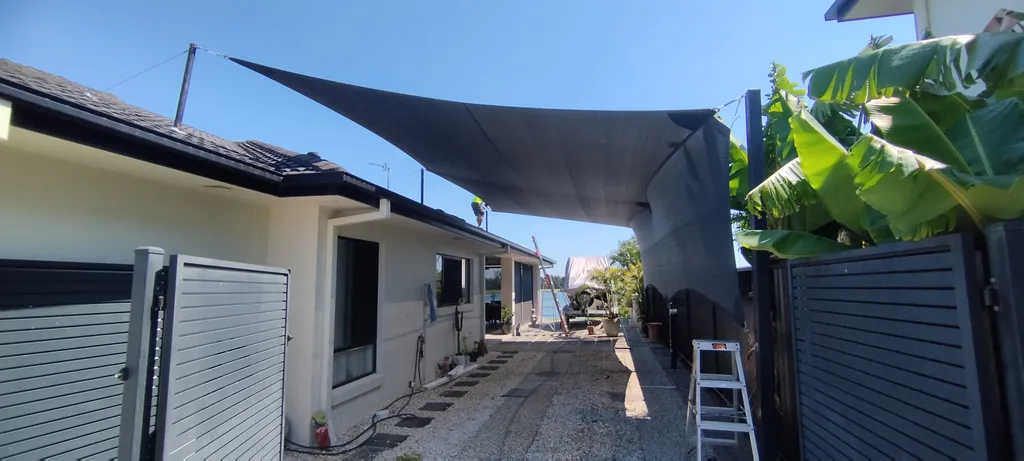 20241105 091709 shade sail