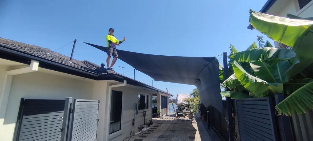 20241105 092245 shade sail